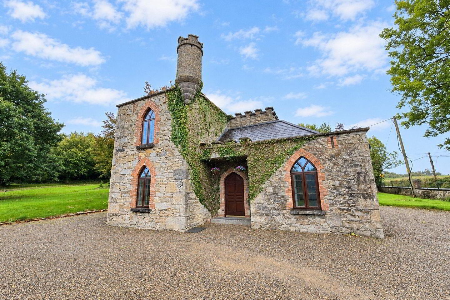 The Lodge, Castlecrine 2 of 22
