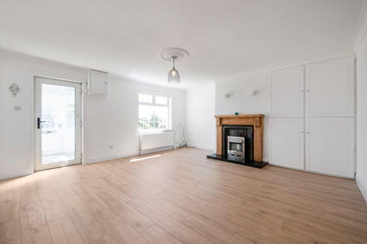 7 Clonattin Road 3 of 23
