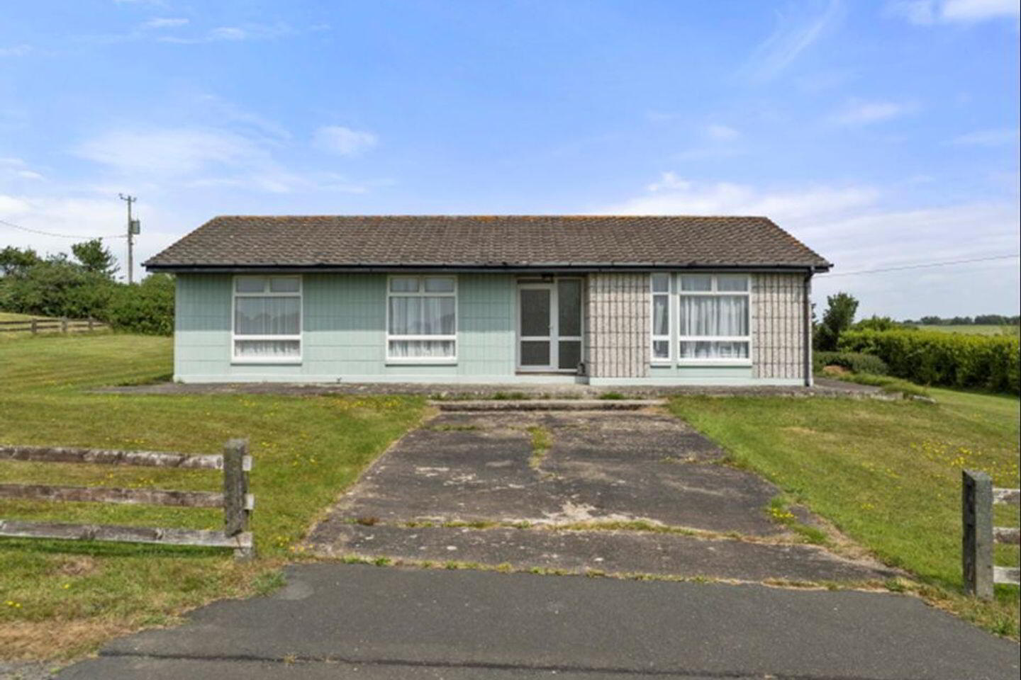 8 Greenacres 1 of 23