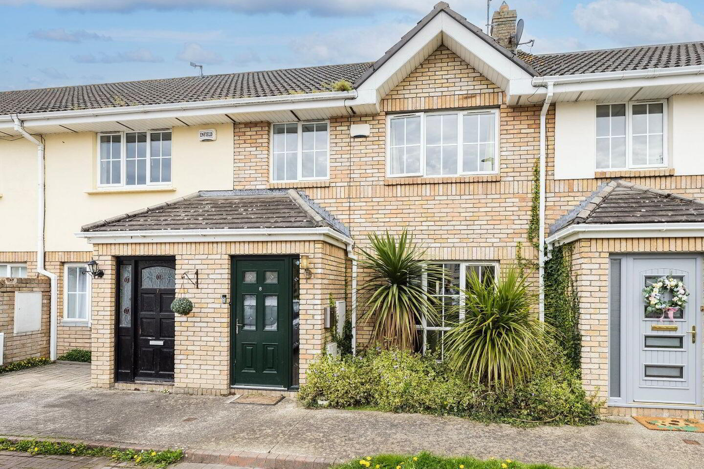 8 Dun Emer Close 1 of 20