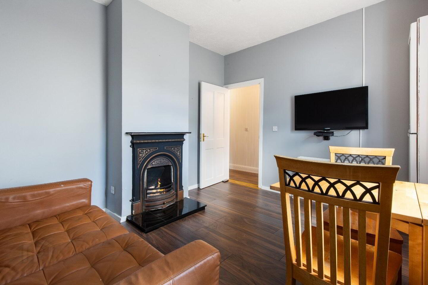 Spring Cottage, 6 Abercorn Road 3 of 17