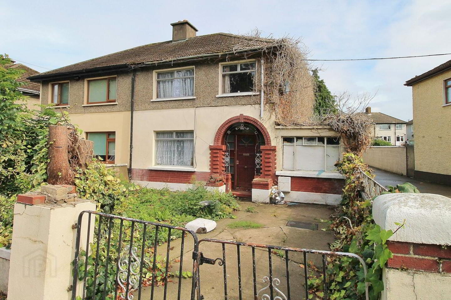 58 Collins Park 2 of 10