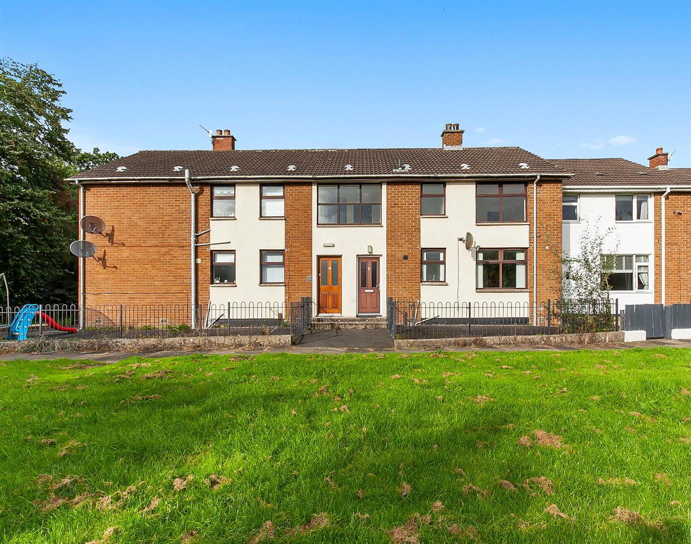 25F Adare Park 1 of 10