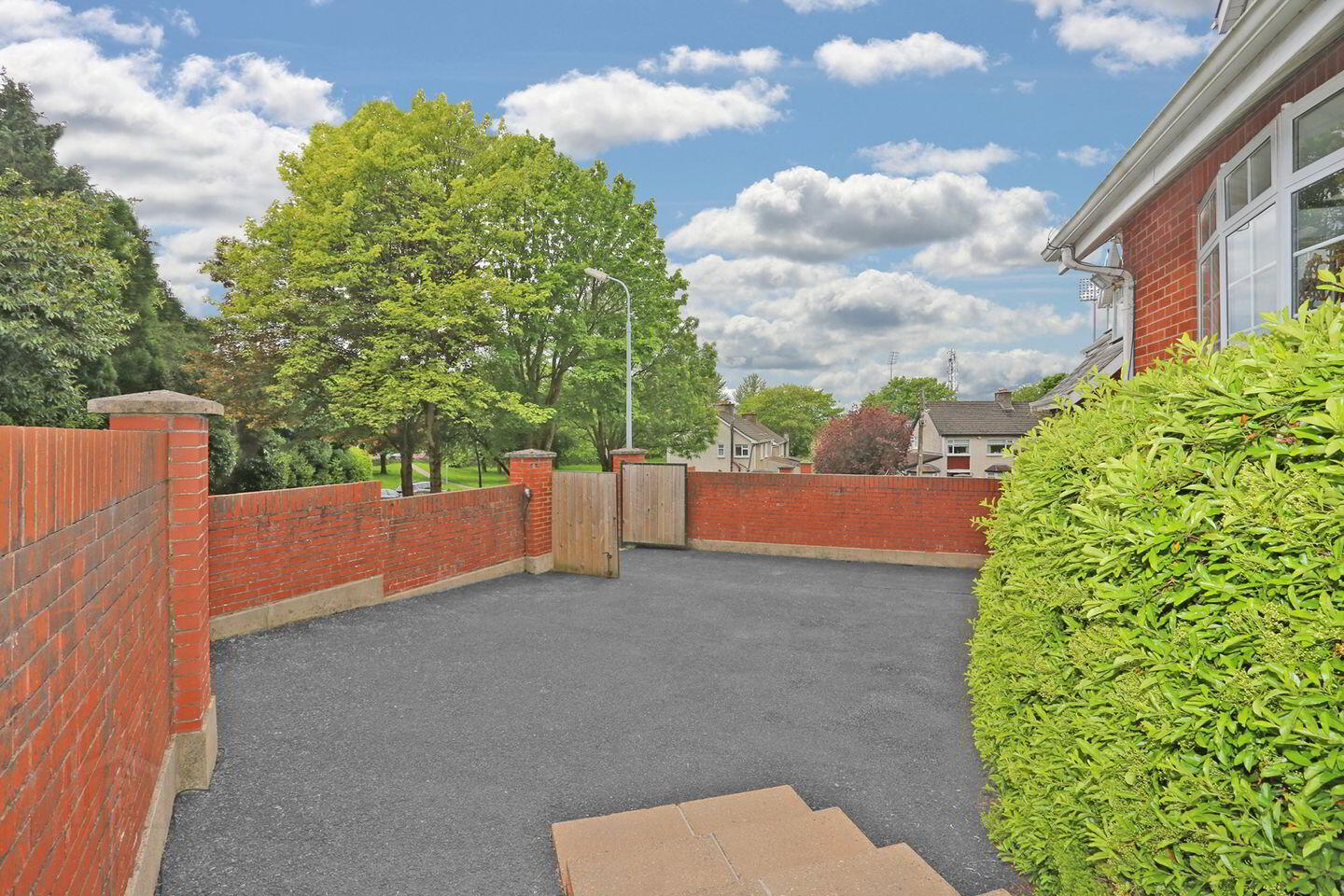 3 Clifton Close 3 of 4