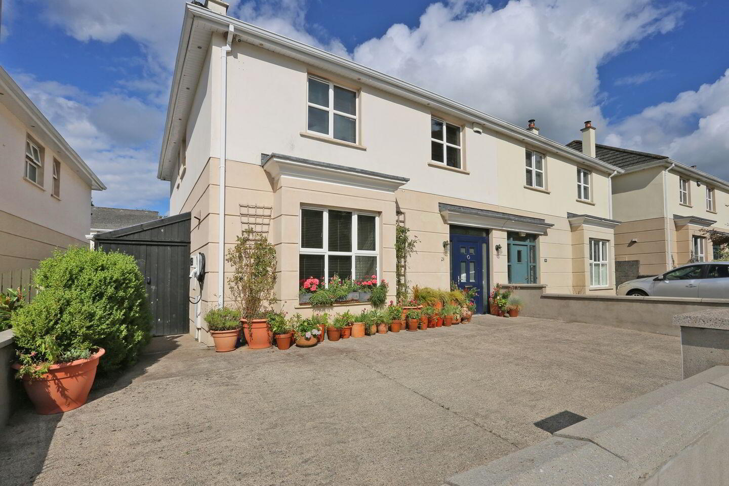 21 Castlerock Road 2 of 4