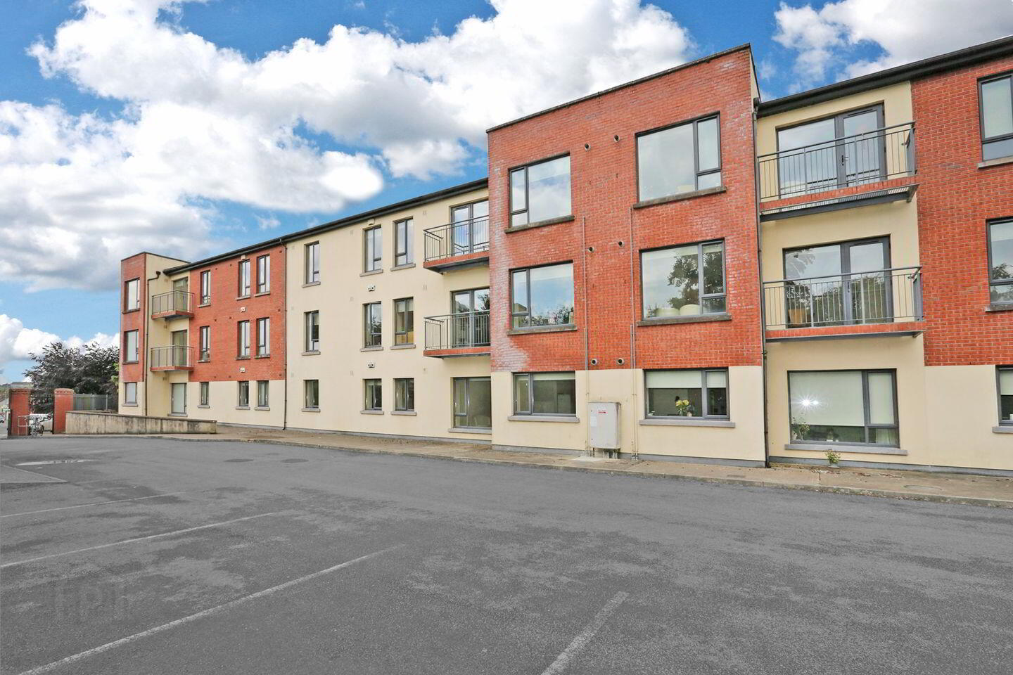 5 Parkville Court 2 of 3