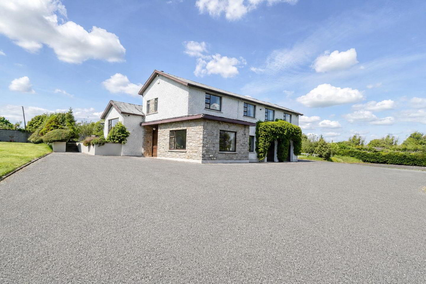 "Curragha", Mountrath Road 1 of 7