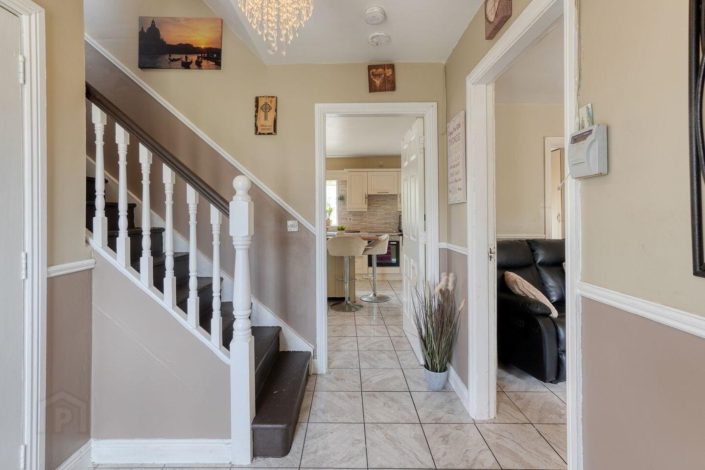 5 Wallis Street 3 of 7