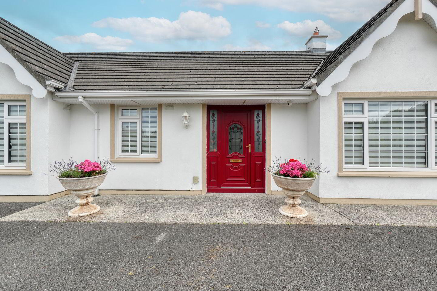 9 Colliers Lane 2 of 6