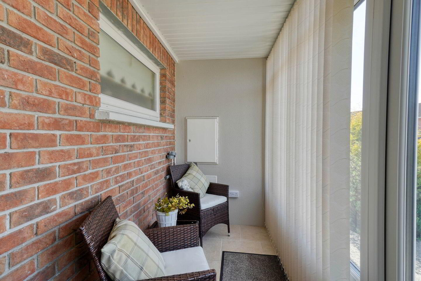 50 Manor Grove 3 of 6