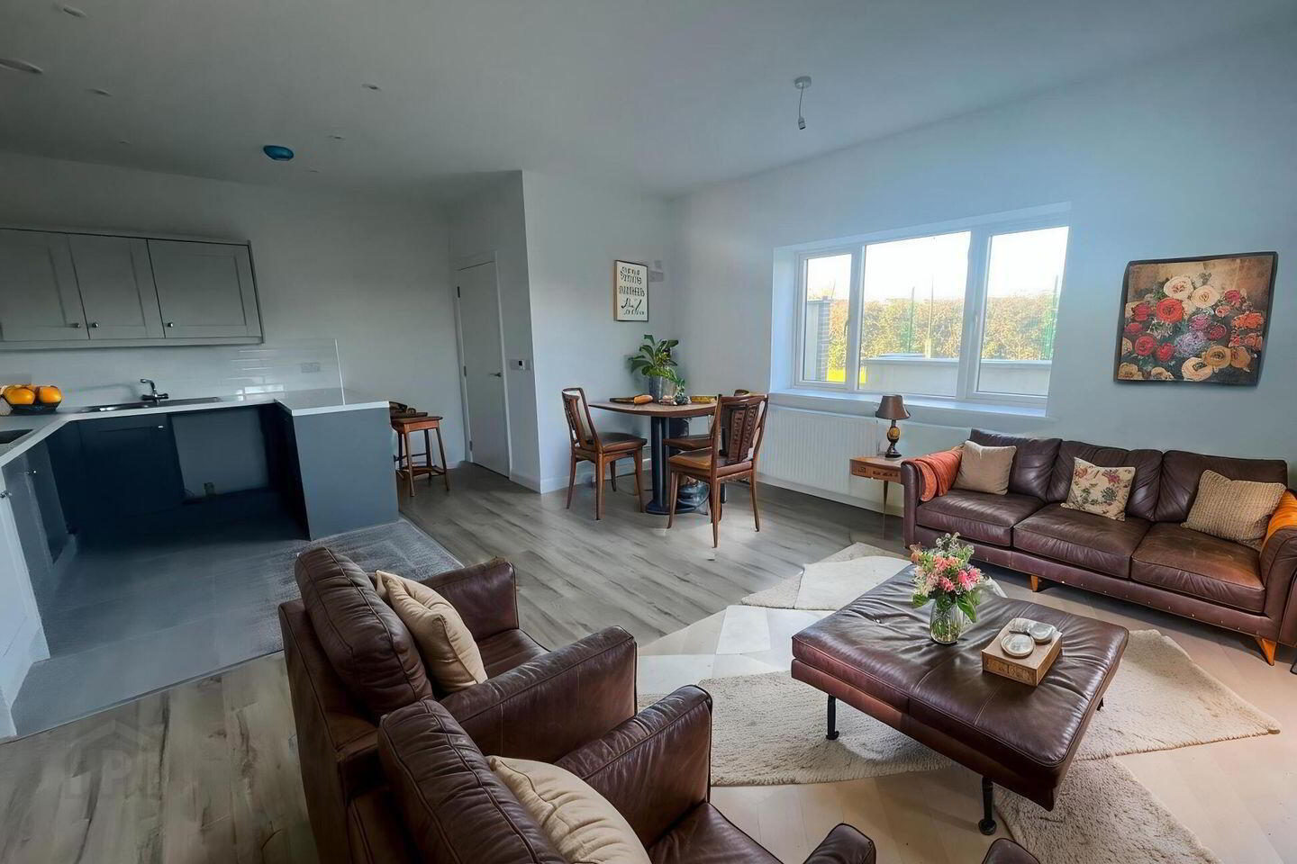 30 Hamilton Park ( Apt) 2 of 6