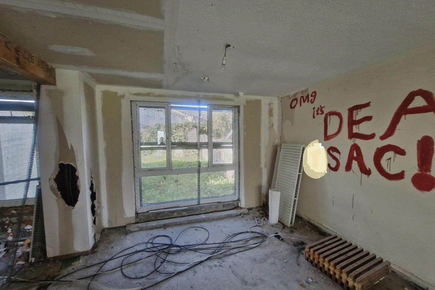 130 Lakelands 3 of 4