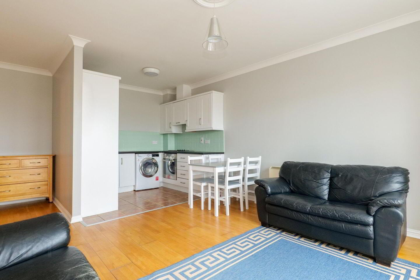 Apartment 96 Altan 3 of 4