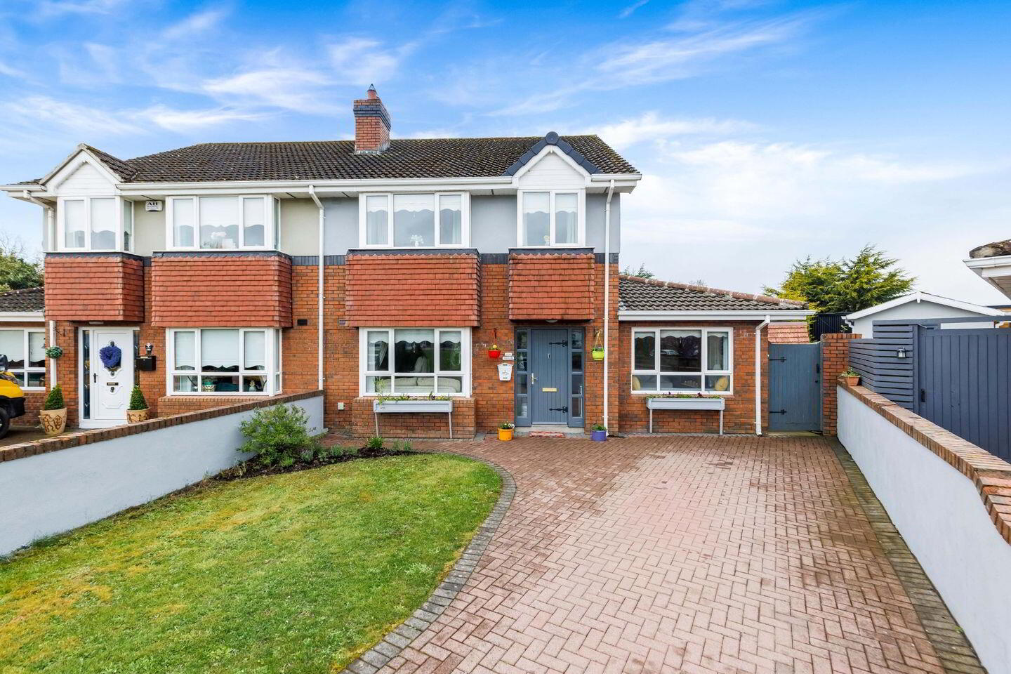 139 Canterbrook 1 of 6