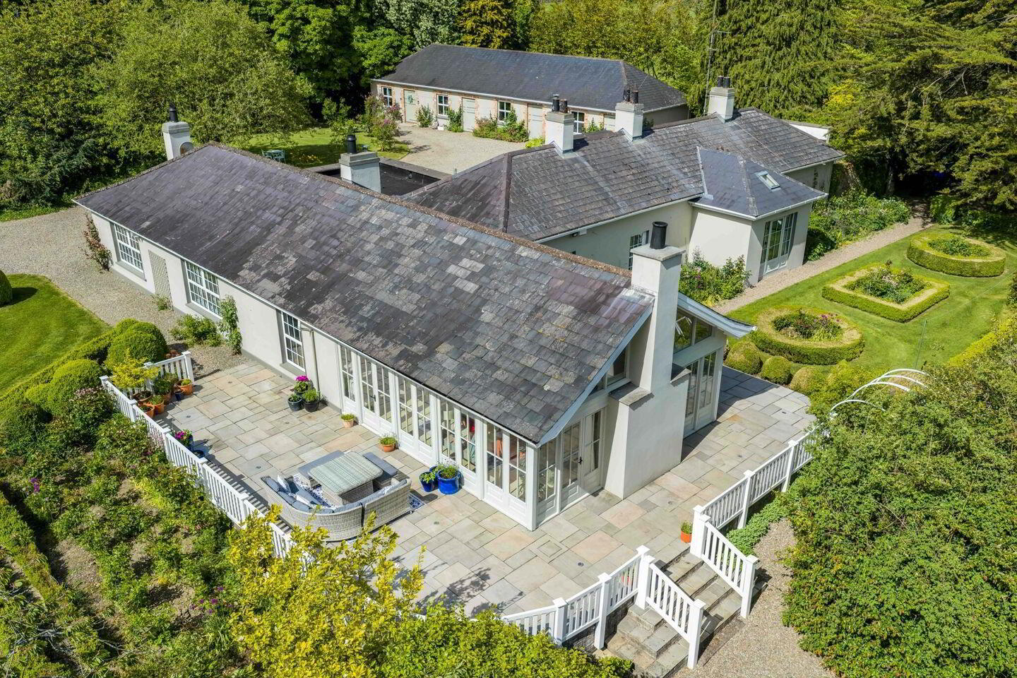 Dunmoe Cottage 2 of 7