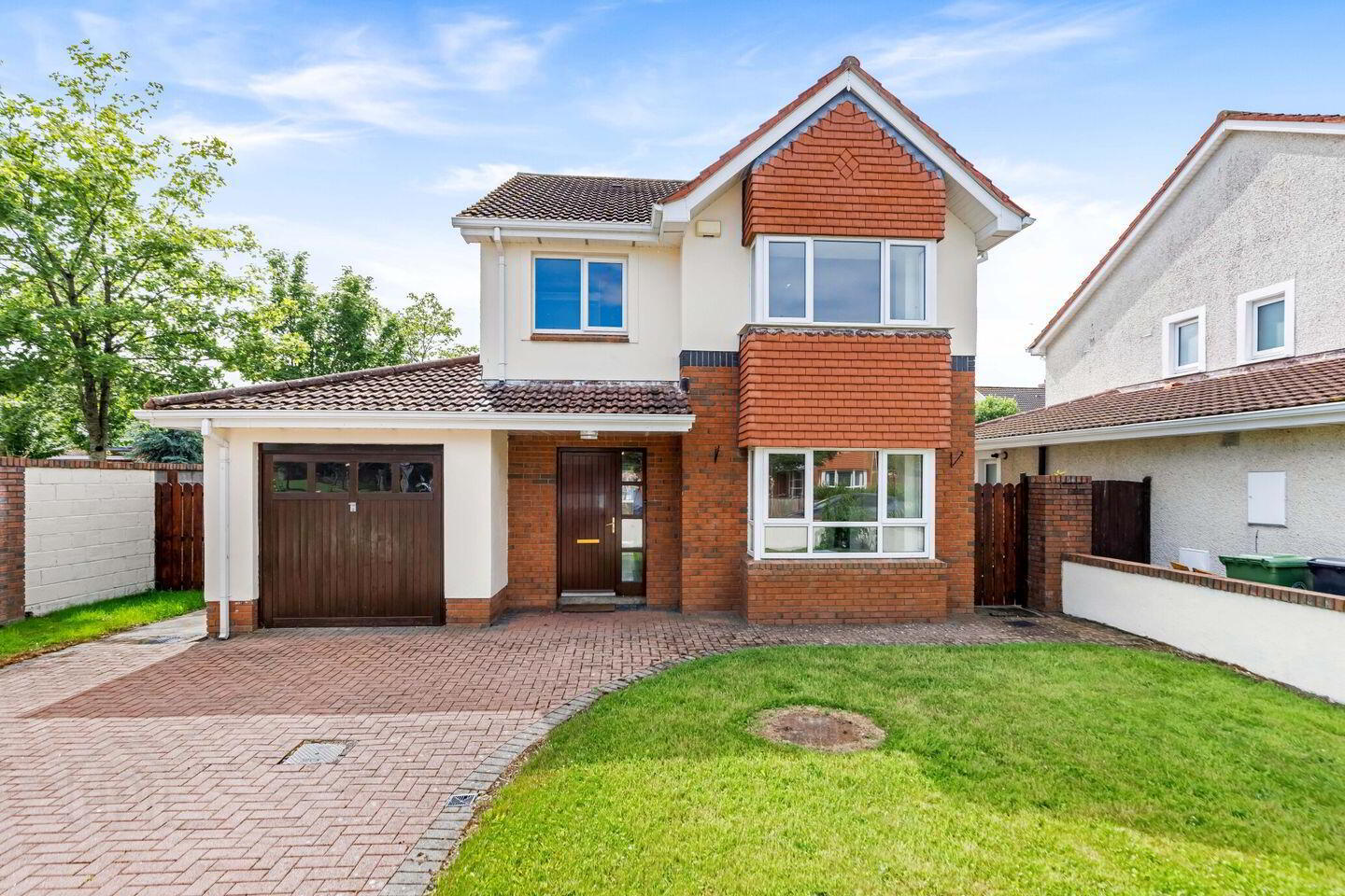21 Canterbrook 2 of 6