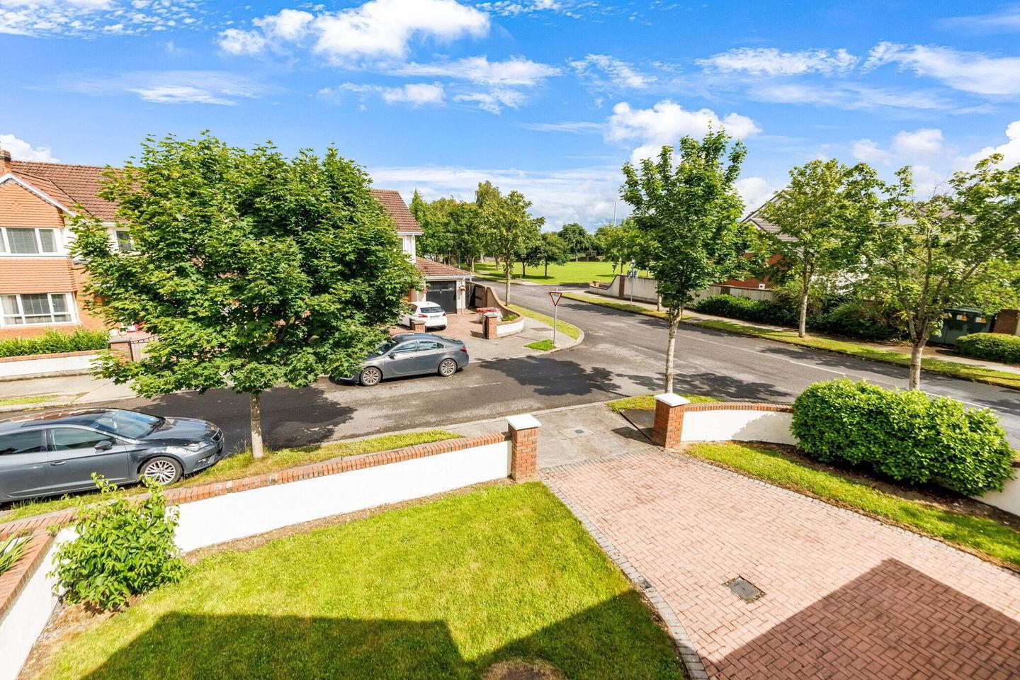 21 Canterbrook 3 of 6