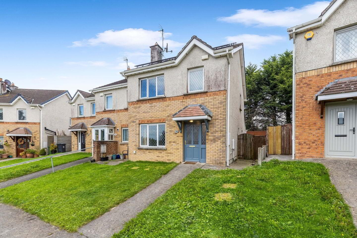 186 Millbrook 1 of 5
