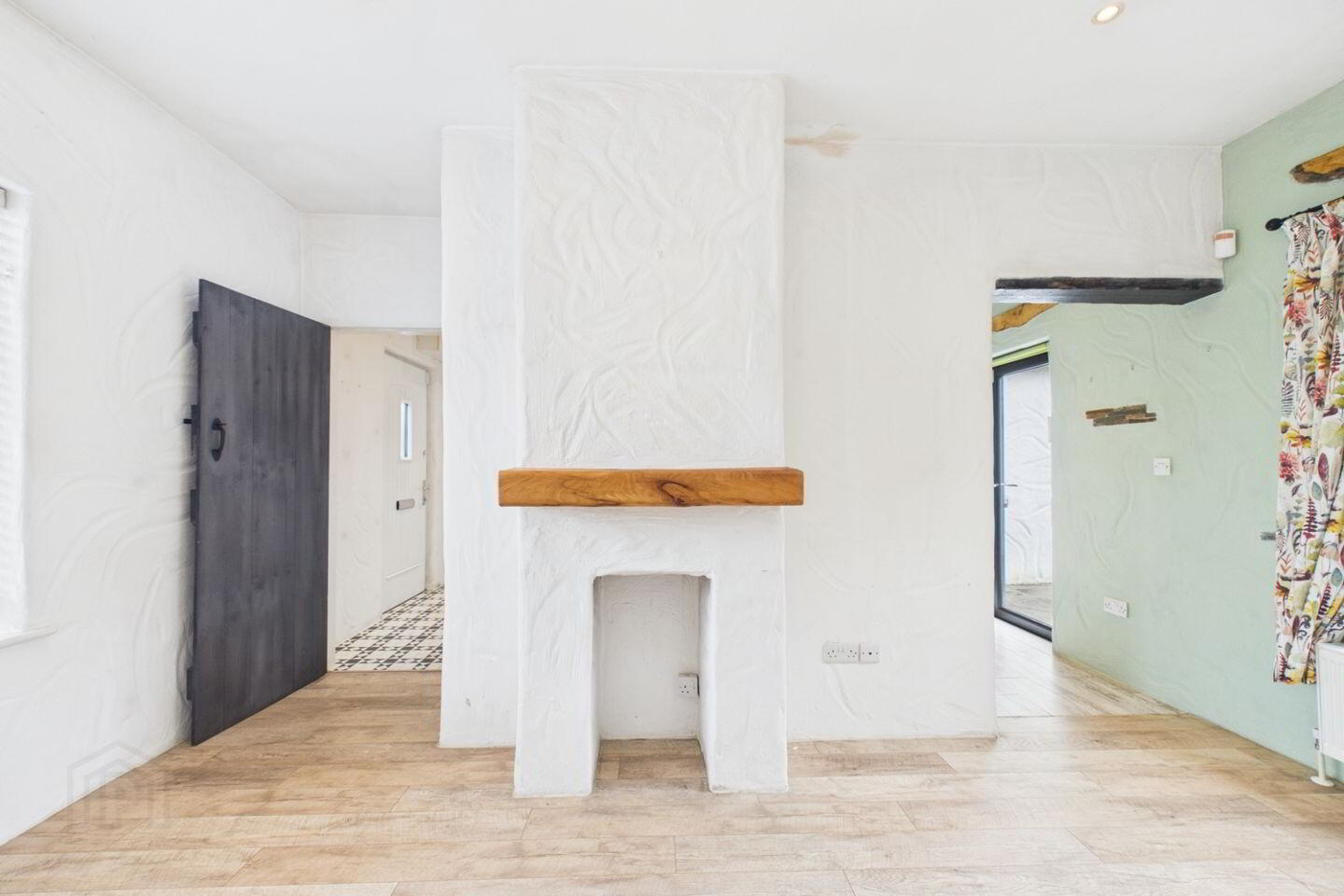 Lisieux, 4 Clon Road 5 of 6