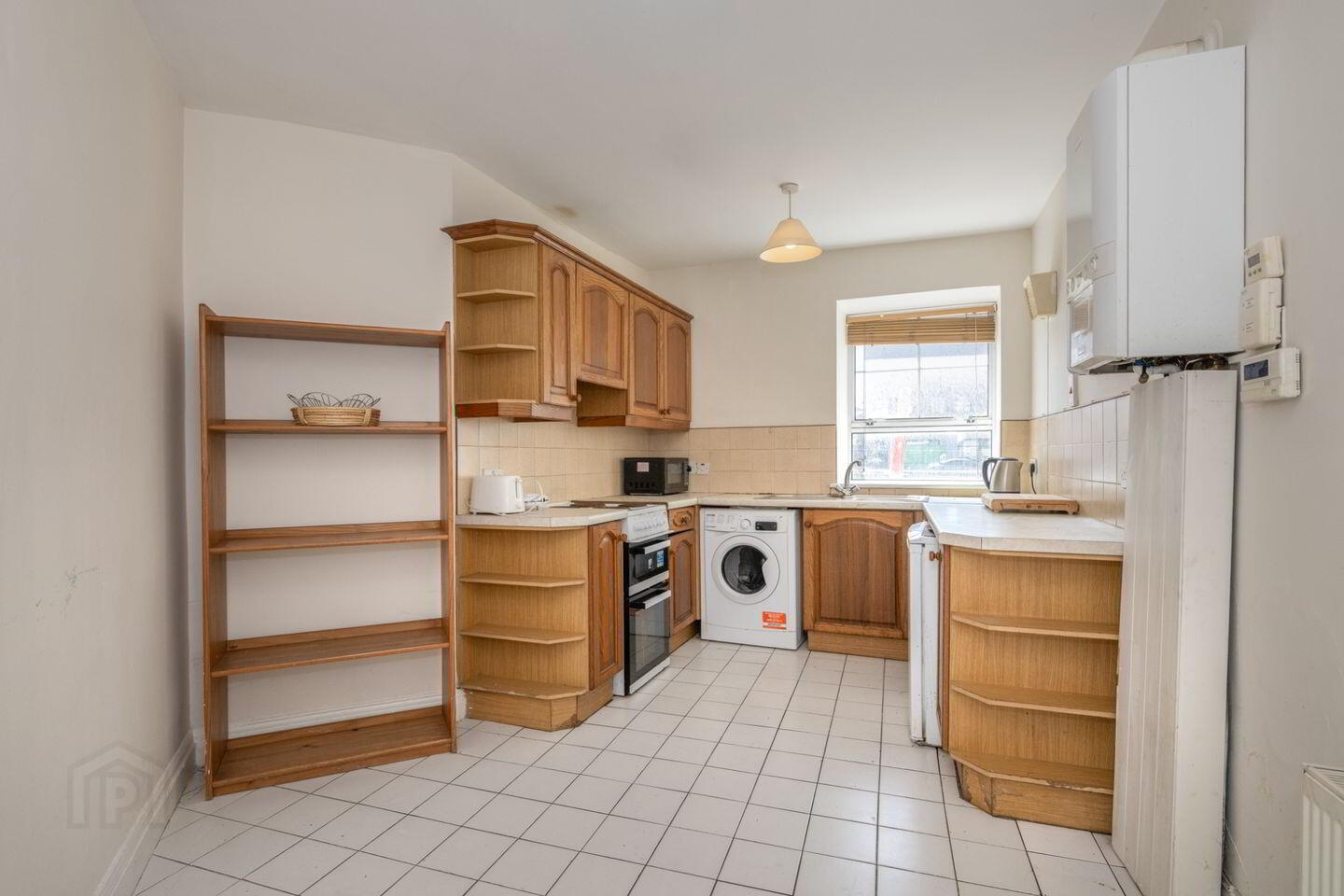 Apt 1 Lee View House, 13 Father Mathew Quay 4 of 4