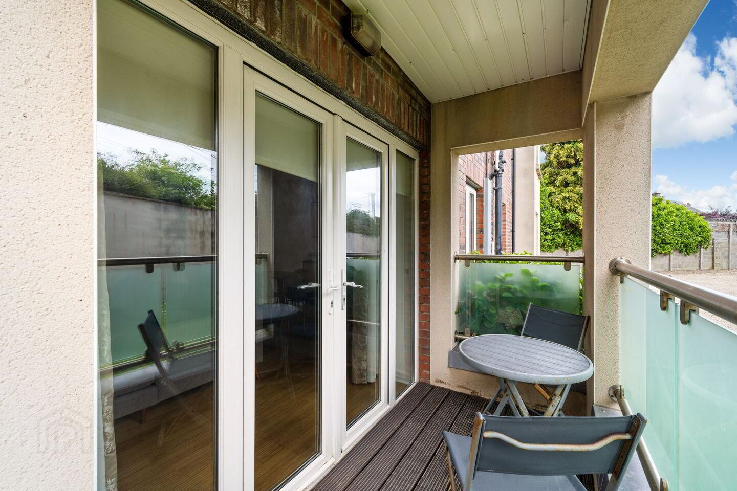 Apt, 15 Howth Junction Court 4 of 5