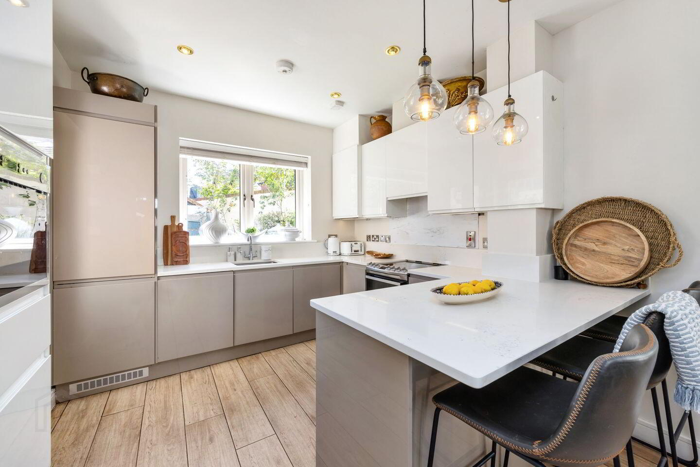 20 Parkside Boulevard 4 of 4