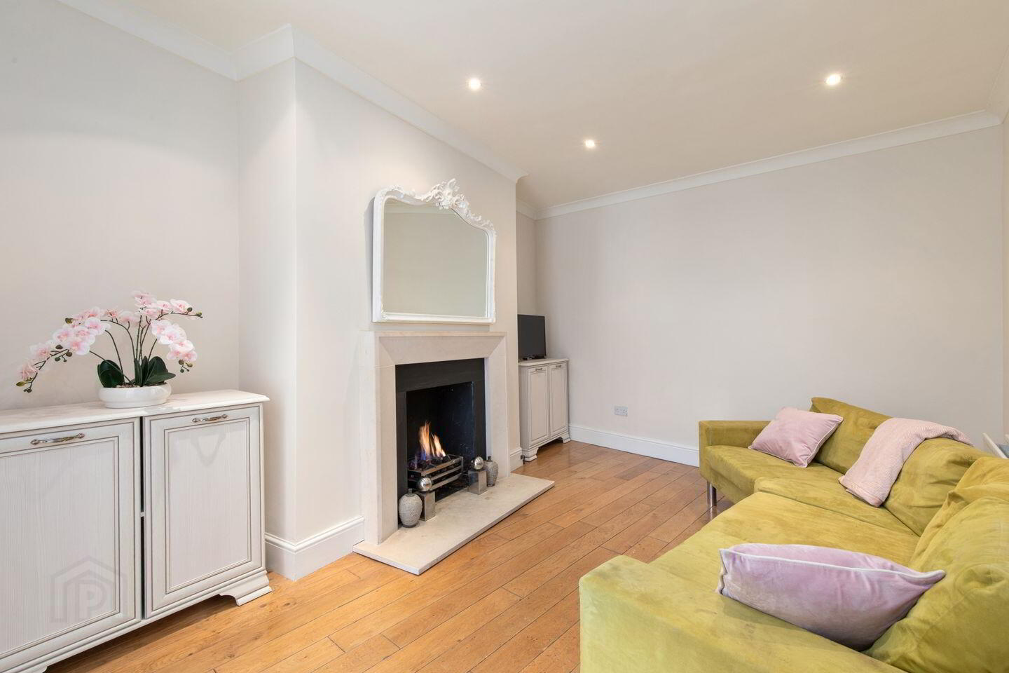 34 Chelmsford Road 4 of 5