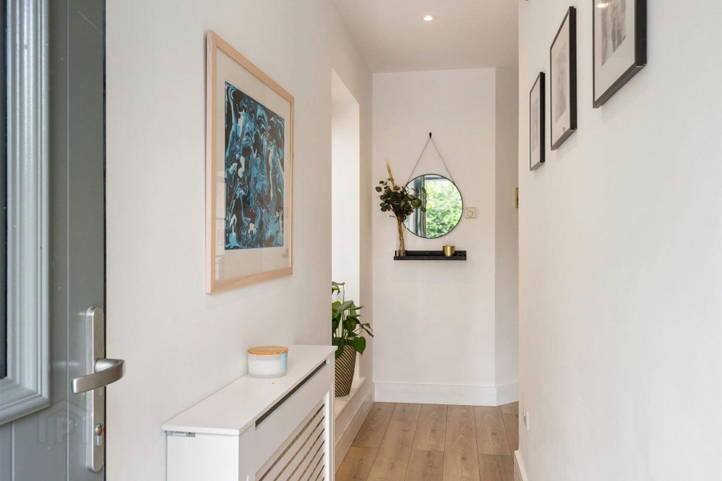 8 Shackleton Avenue 2 of 5