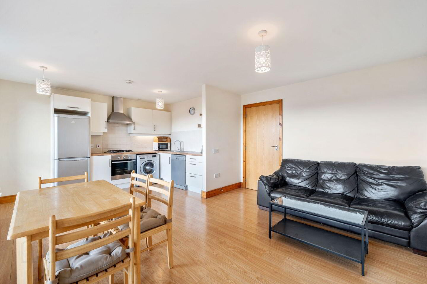 115 Castlegate Way 3 of 5