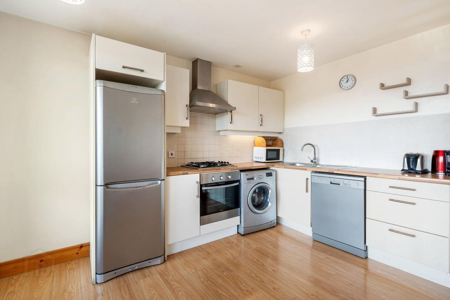 115 Castlegate Way 4 of 5