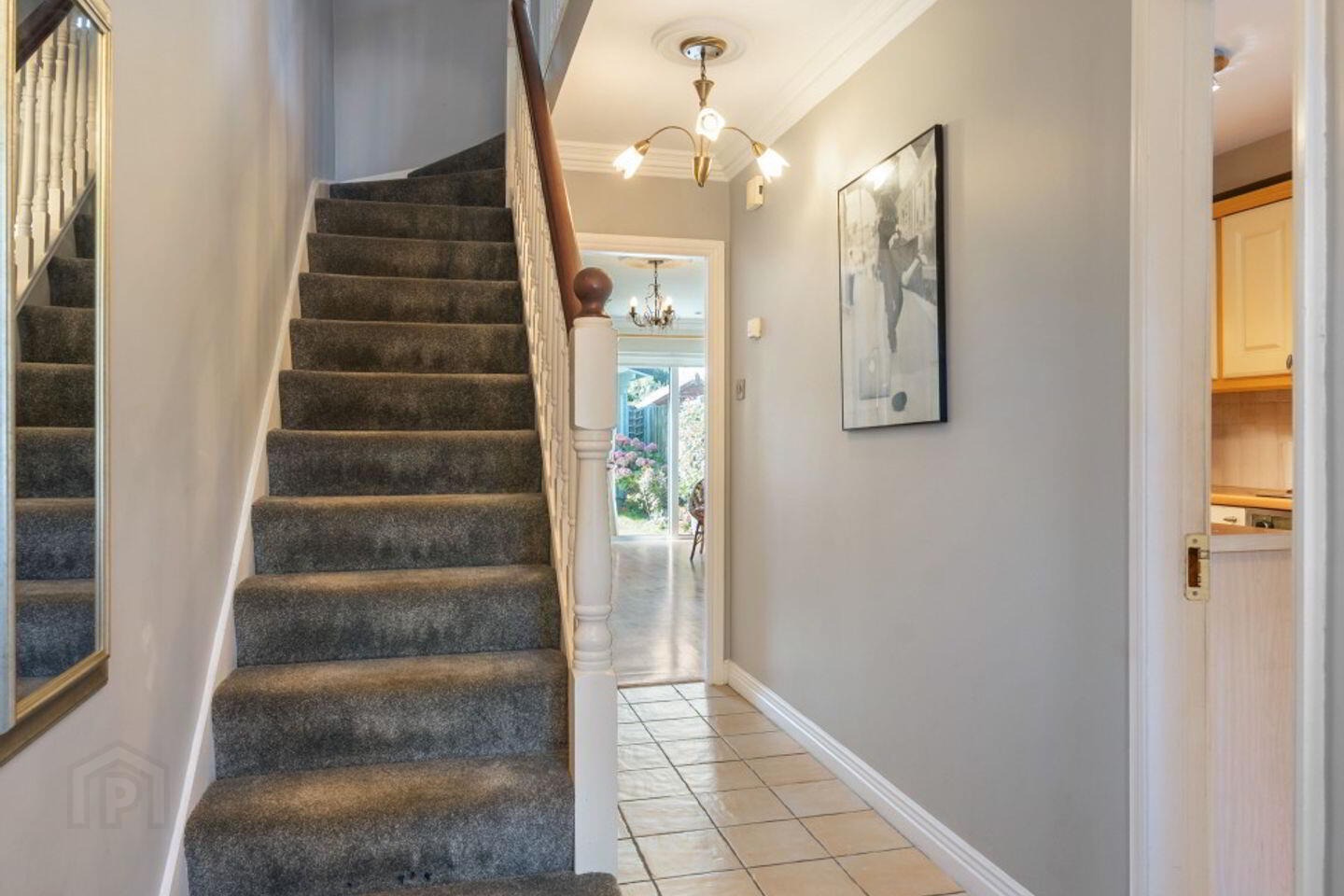 12 Larkfield View 3 of 5