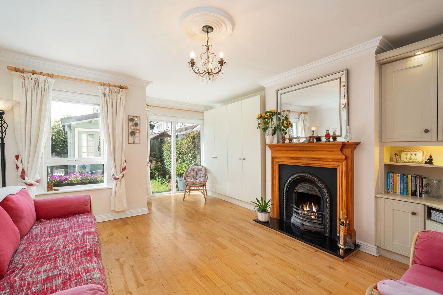 12 Larkfield View 4 of 5
