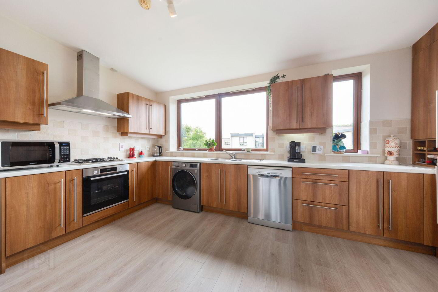 84 Adamstown Avenue 4 of 4