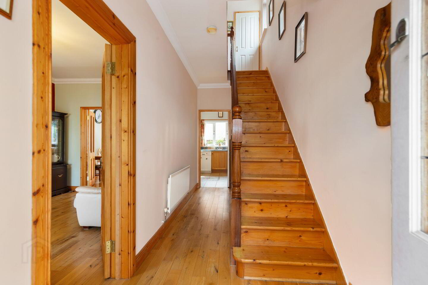 22 Mount Andrew Court 2 of 4
