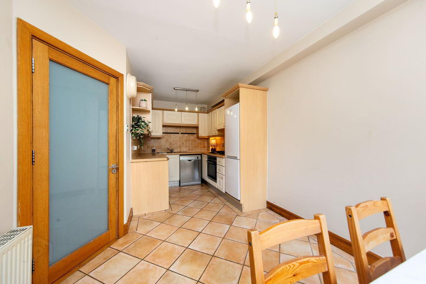 9 Larkfield Grove 2 of 5
