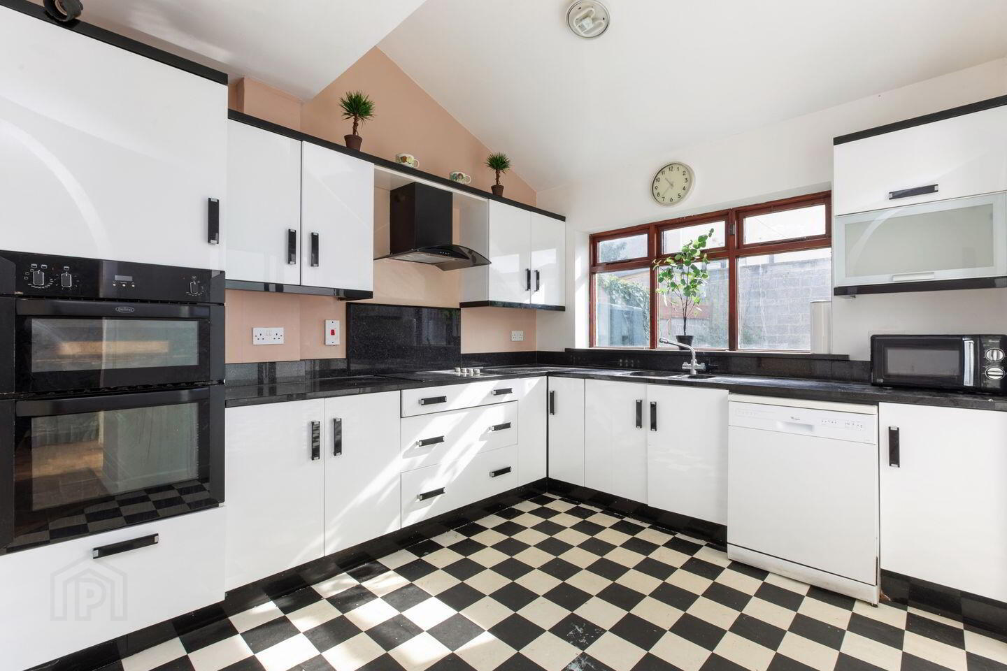 33 Lissadel Crescent 4 of 5