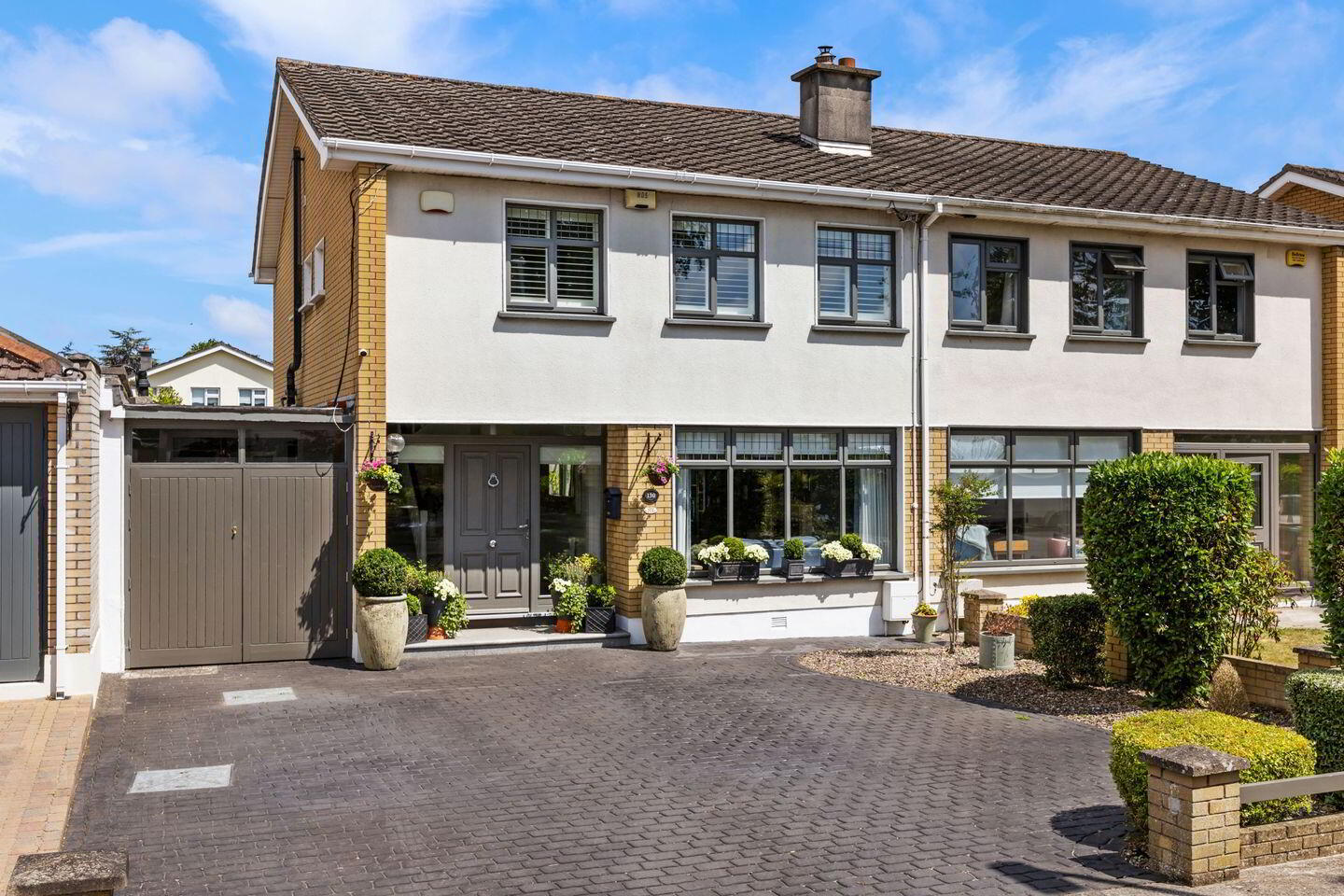 130 Gaybrook Lawns 1 of 6