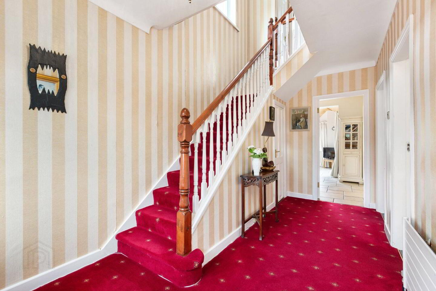 19 Pine Copse Road 3 of 5