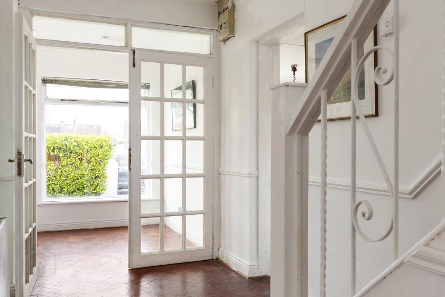 18 Auburn Avenue 2 of 6