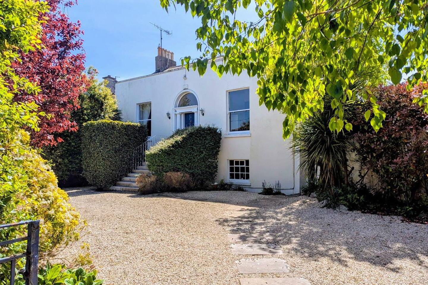 Garth Lodge, 9 Tivoli Terrace South 1 of 5