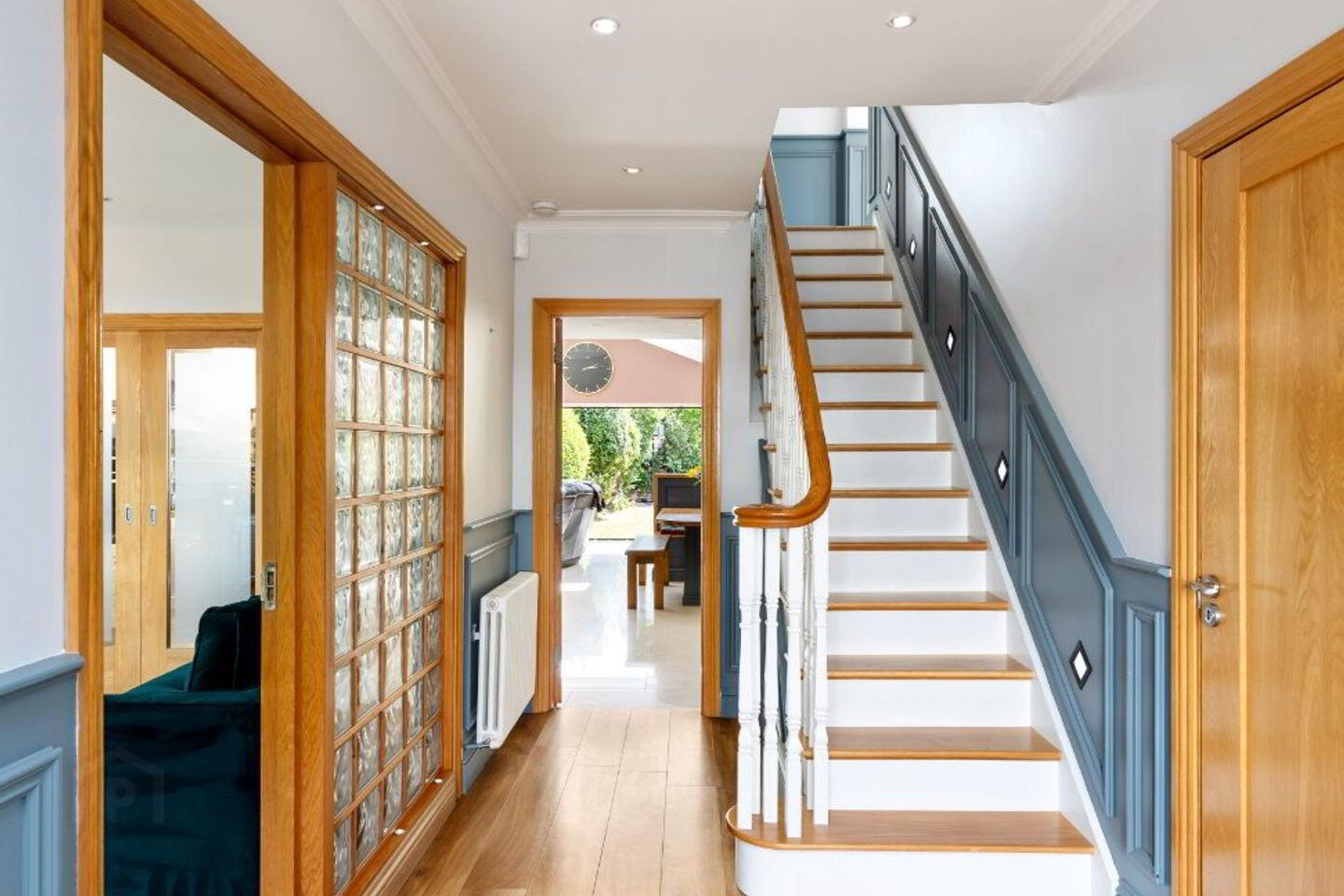88 Castleknock Way 2 of 5
