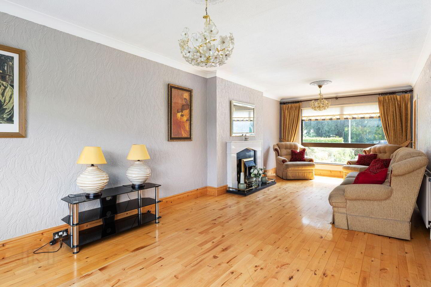 52 Glenville Avenue 4 of 5