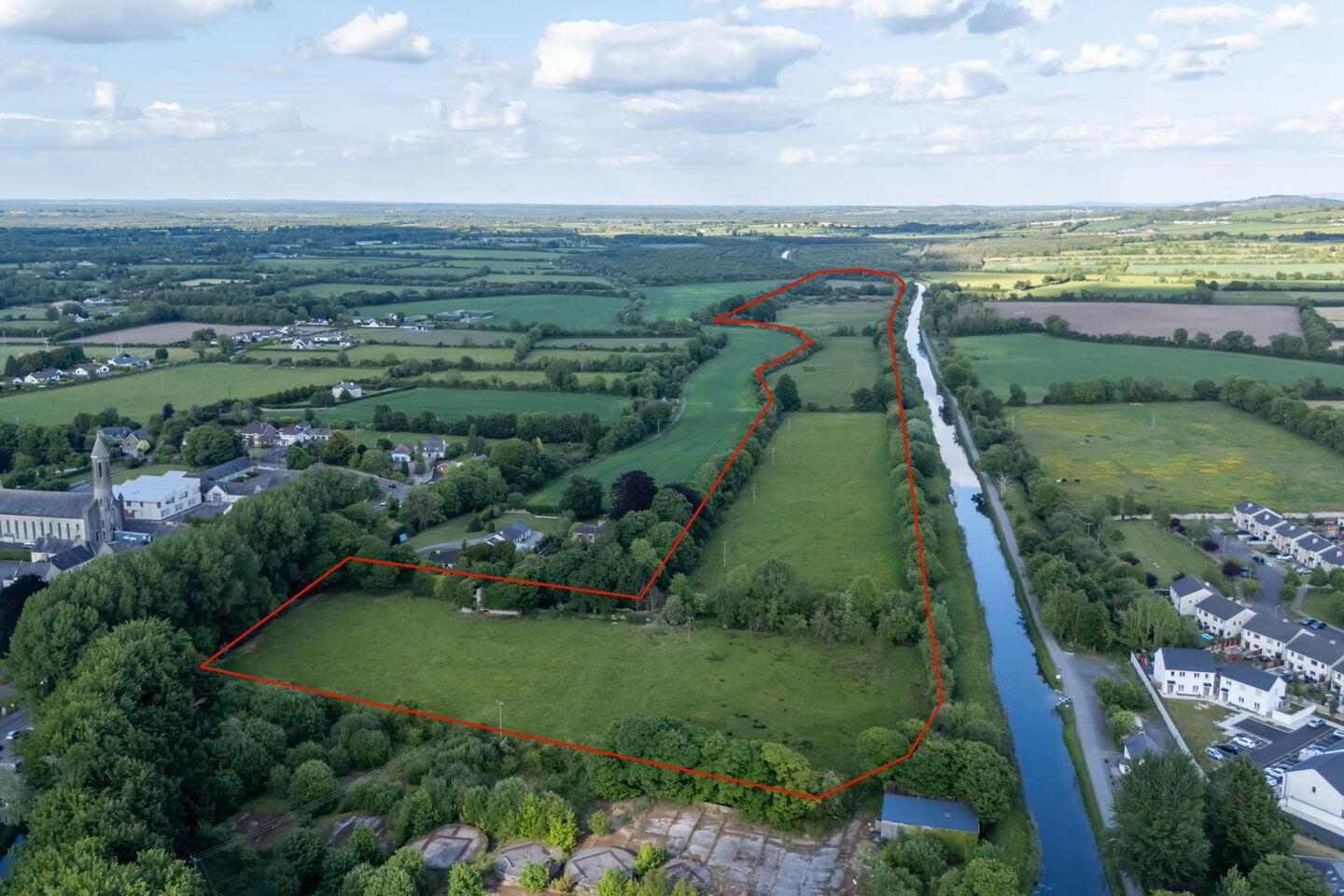 42.406 Acres, 17.16 Hectares 2 of 4