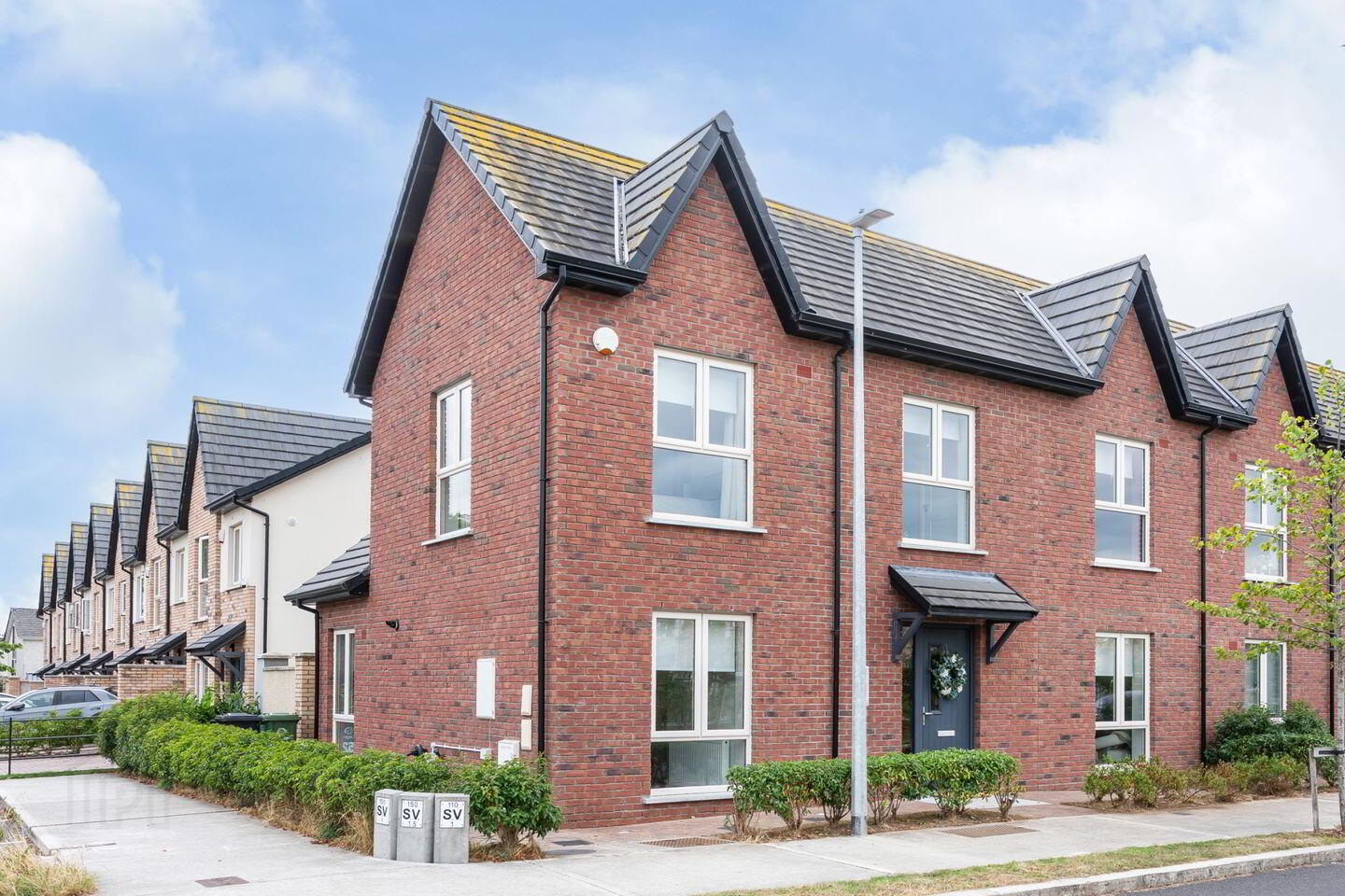 52 Blackmillers Hill 1 of 5