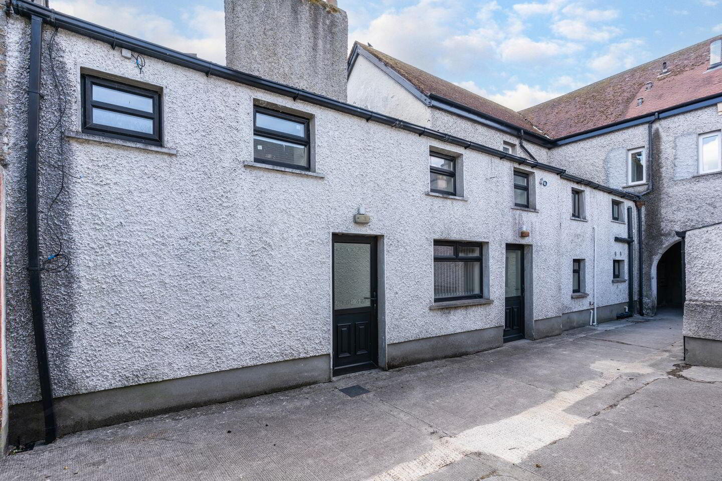 2 No. Units & Mews Building 39 of 39