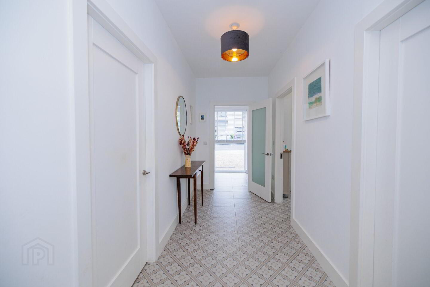 48 Rose Drive 5 of 6