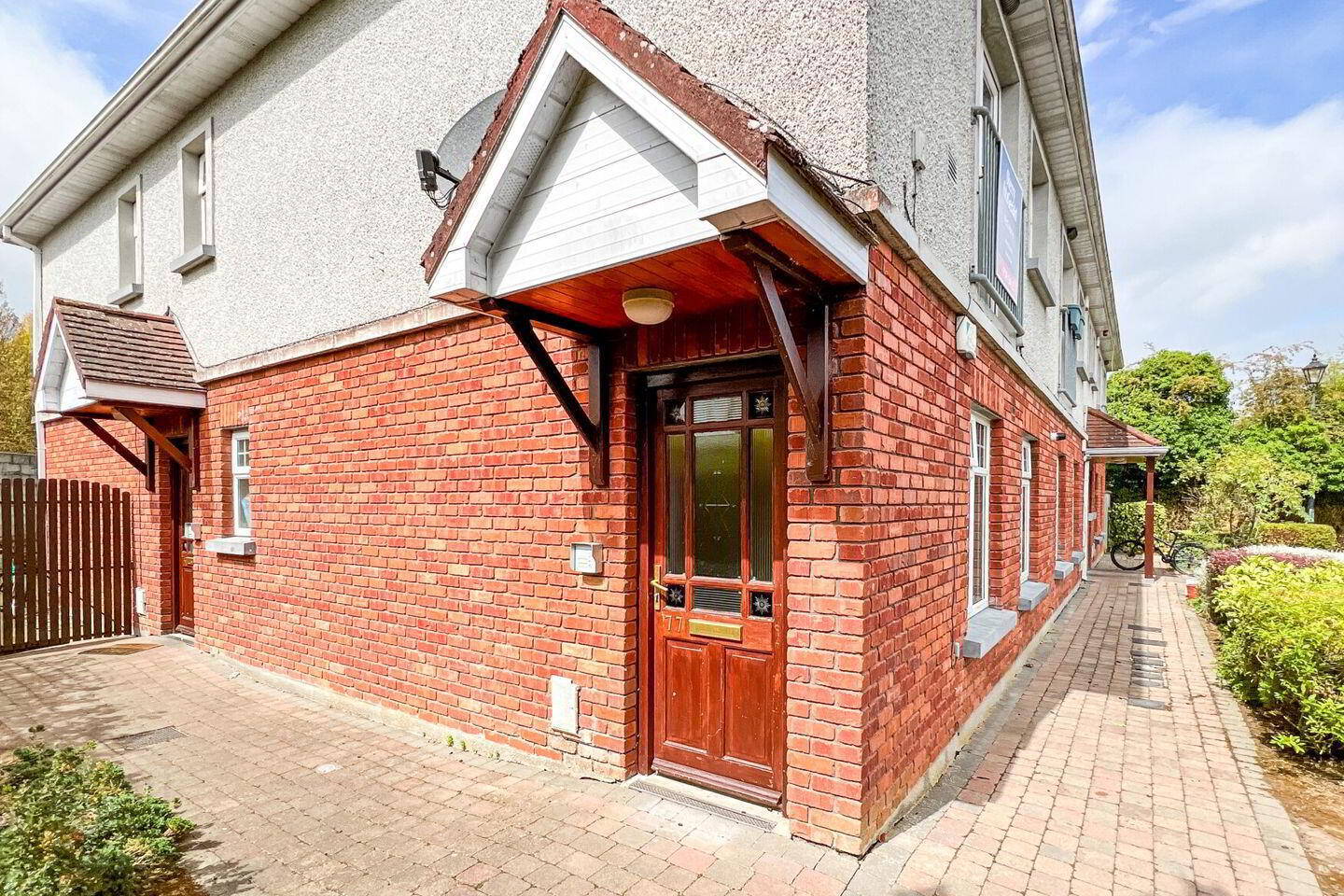 77 Talbots Gate 2 of 6
