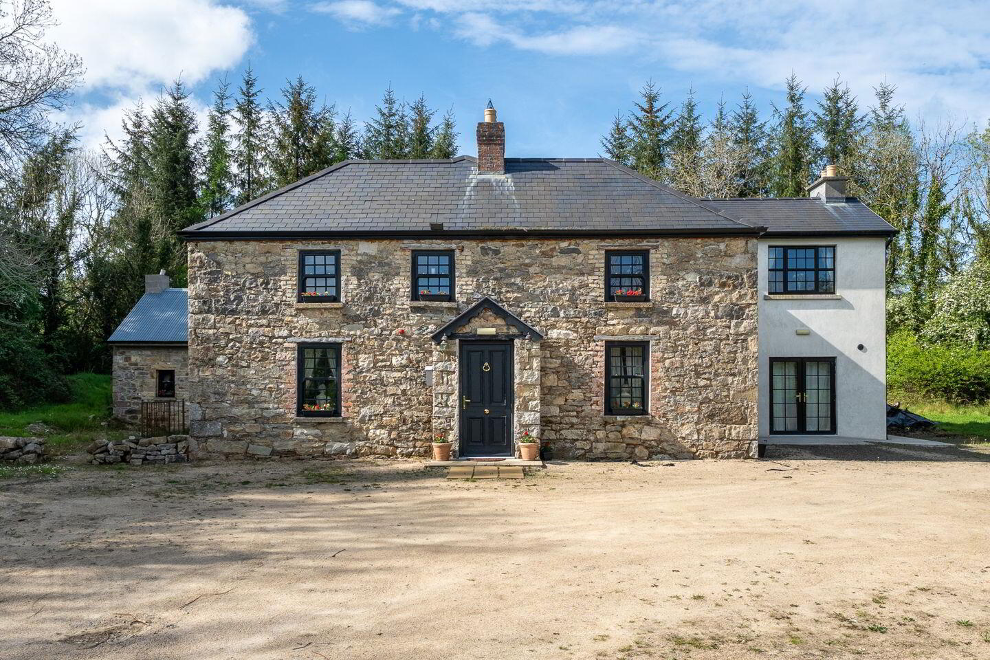 Breanross House, Dromod Road 1 of 6