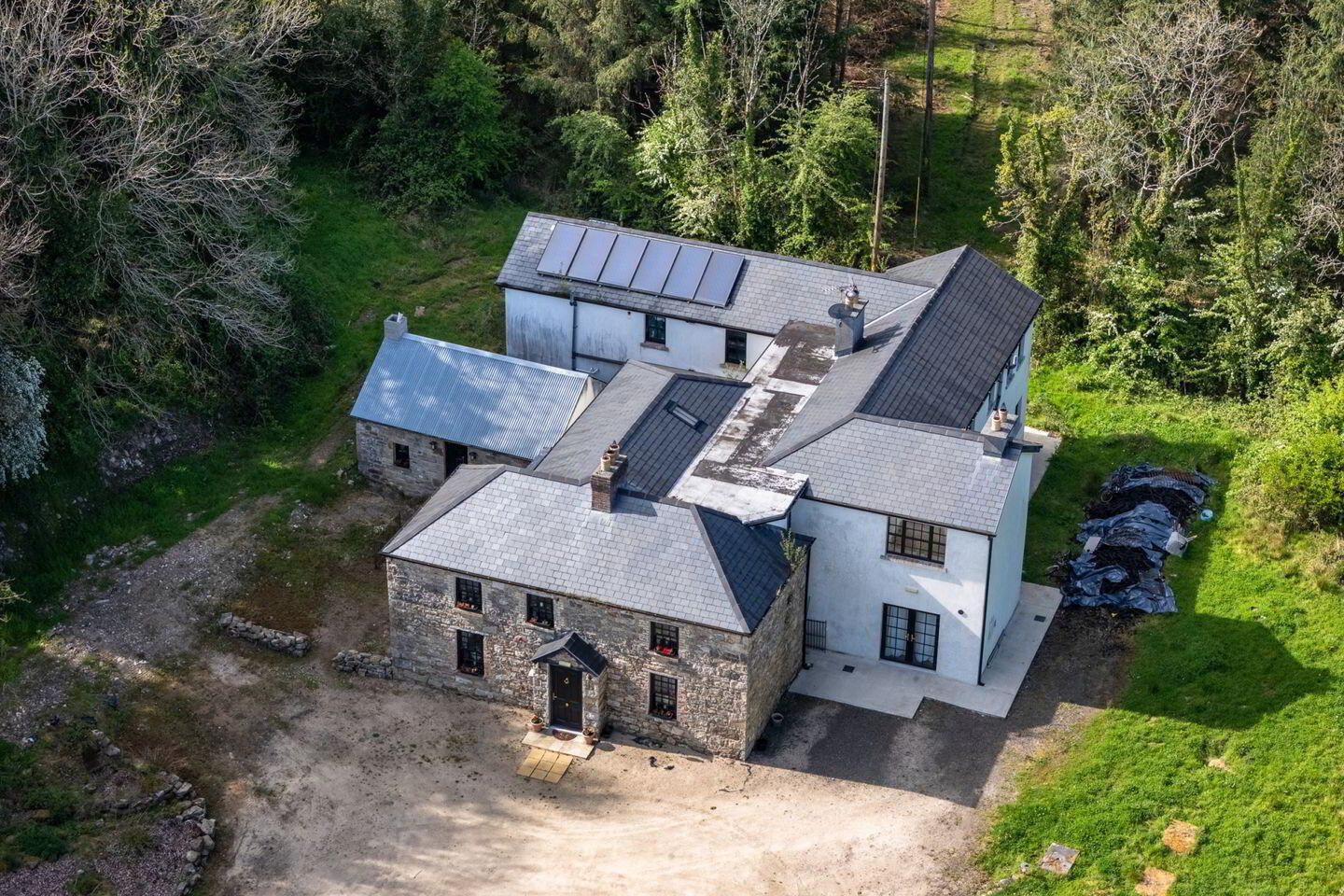 Breanross House, Dromod Road 3 of 6