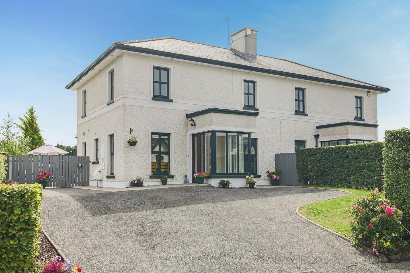 4 Acres, Avenue 1 of 7